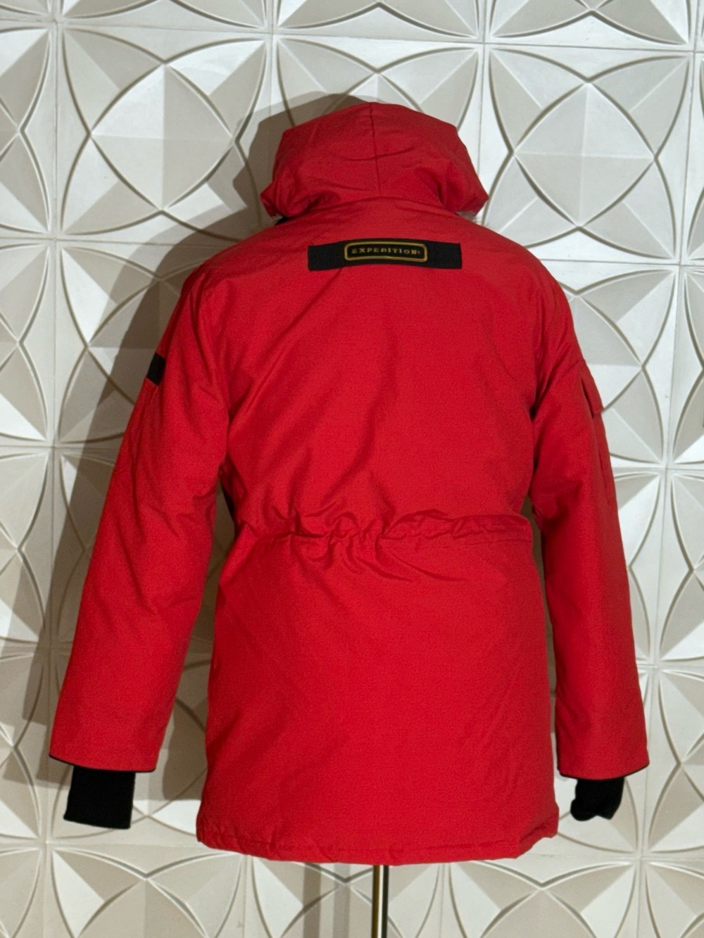 NWT Authentic Canada Goose Expedition Down Parka with Real Fur-Trim Hood - Picture 3 of 14